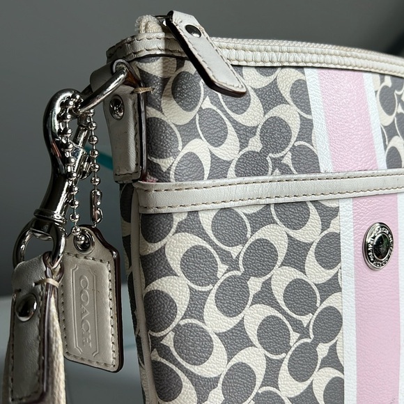 Coach Crossbody Gray Pink White Pebbled Leather Zip Top Bag Swing Bag - Picture 2 of 9